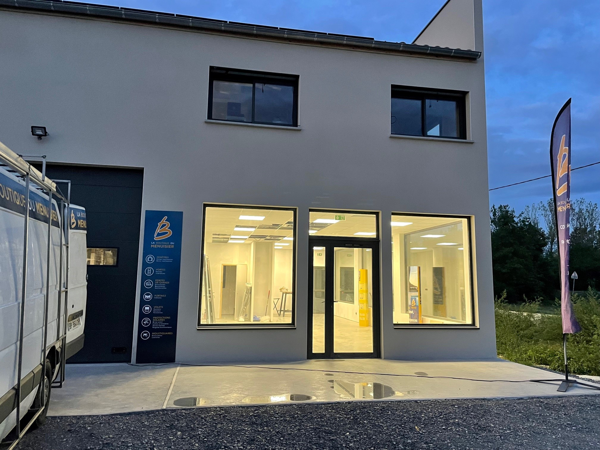 Entrée de la Boutique JPM Menuiserie à Vogüé