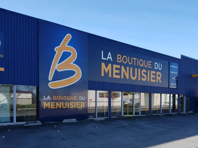 Façade de la Boutique Bois Technique à Saïx