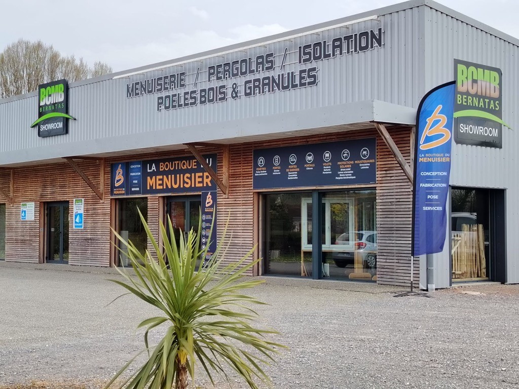 Façade La Boutique du Menuisier BMCB Bernatas à Morlaas (64)