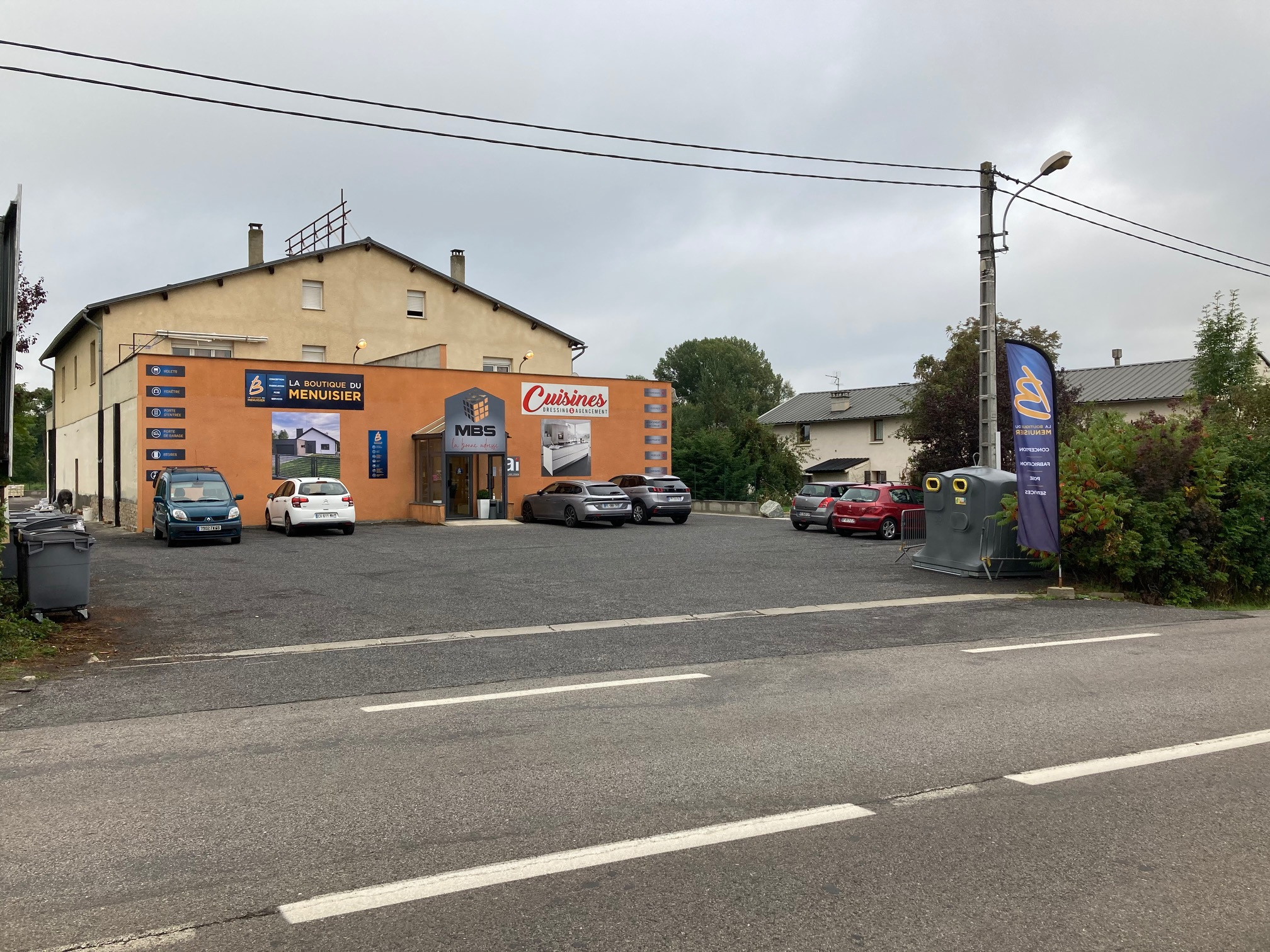 Façade de la Boutique Menuiserie Bezault Sarda - MBS à Bourg-Madame