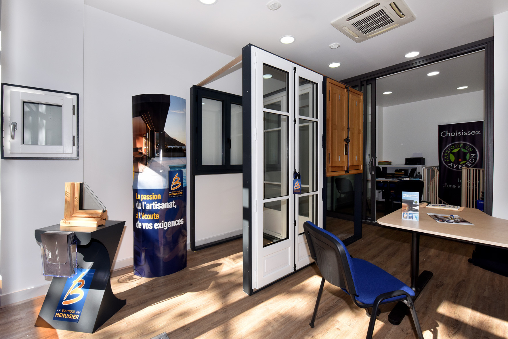 Showroom de la Boutique Menuiseries FB2P à Paris