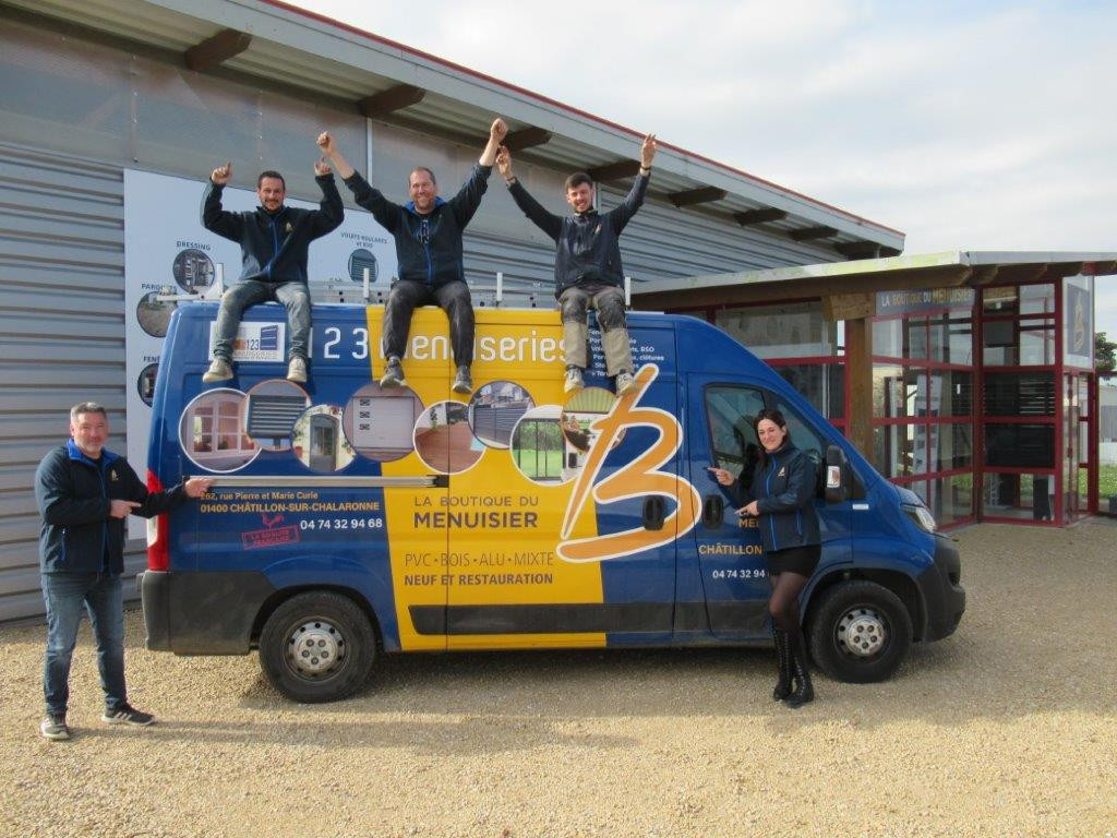 L'équipe la Boutique 1 2 3 Menuiseries à Châtillon-sur-Chalaronne