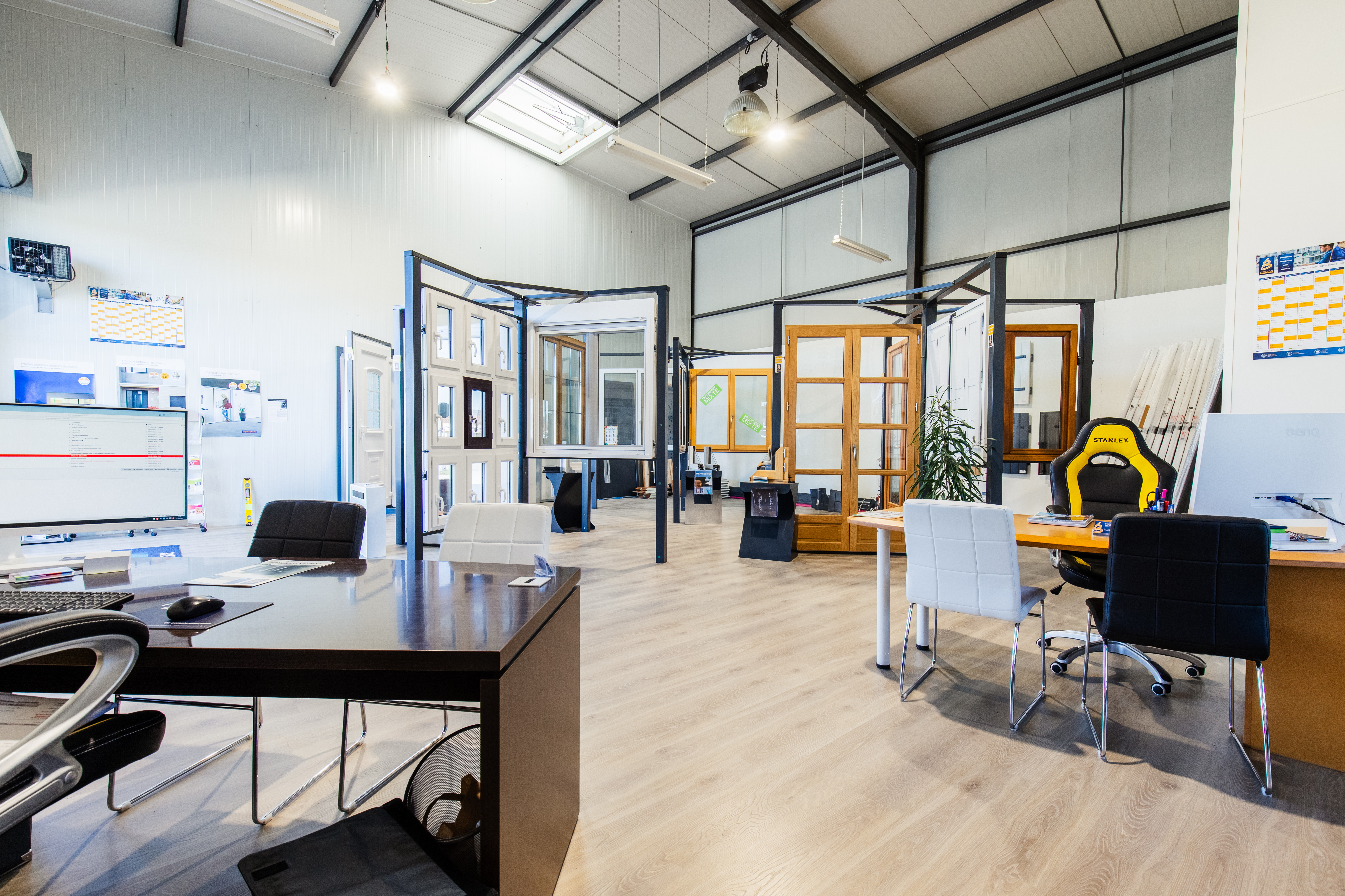 Showroom de la Boutique Woodstock 81 à Saint-Sulpice-La-Pointe (81)