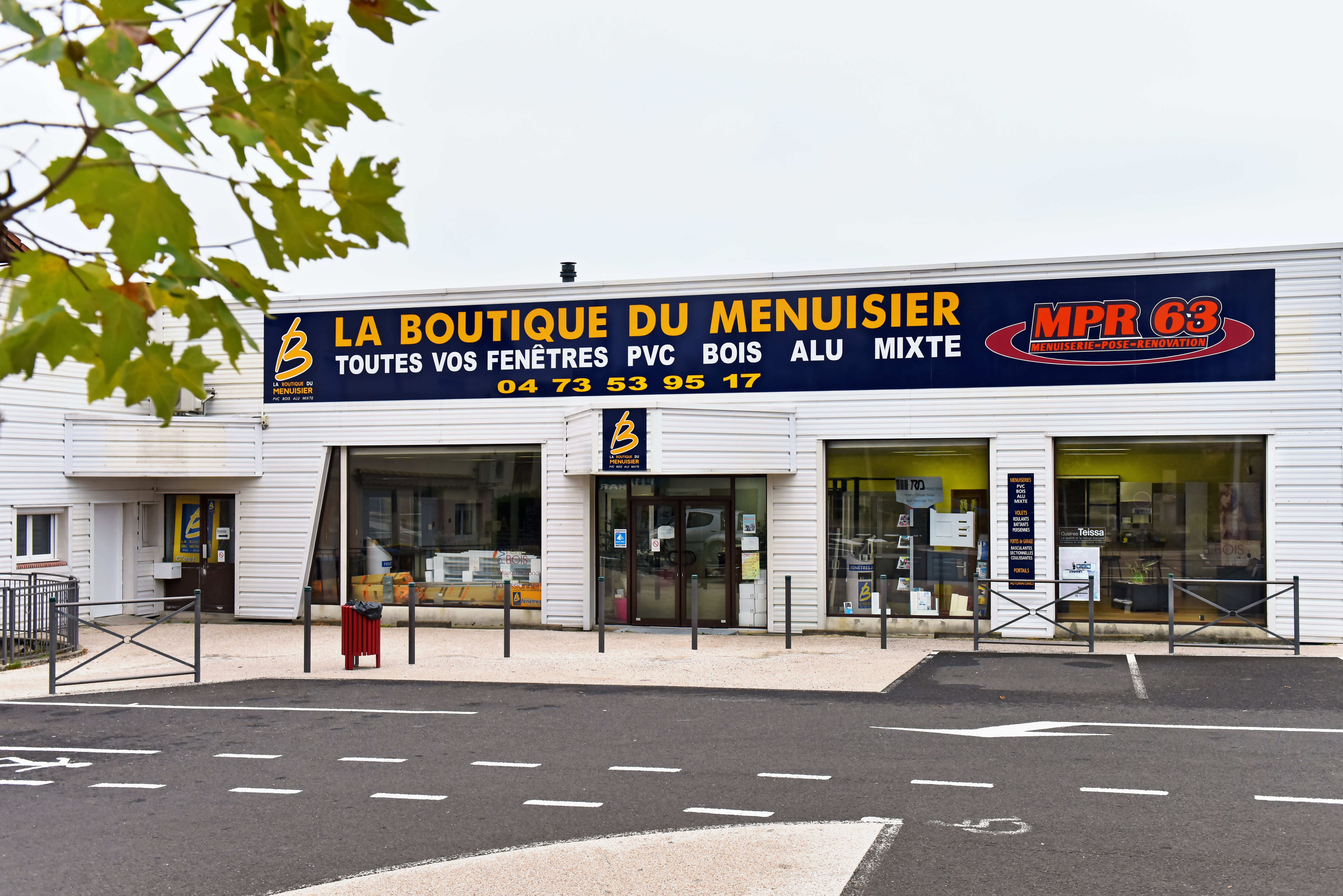 Façade de la Boutique MPR 63 à Peschadoires