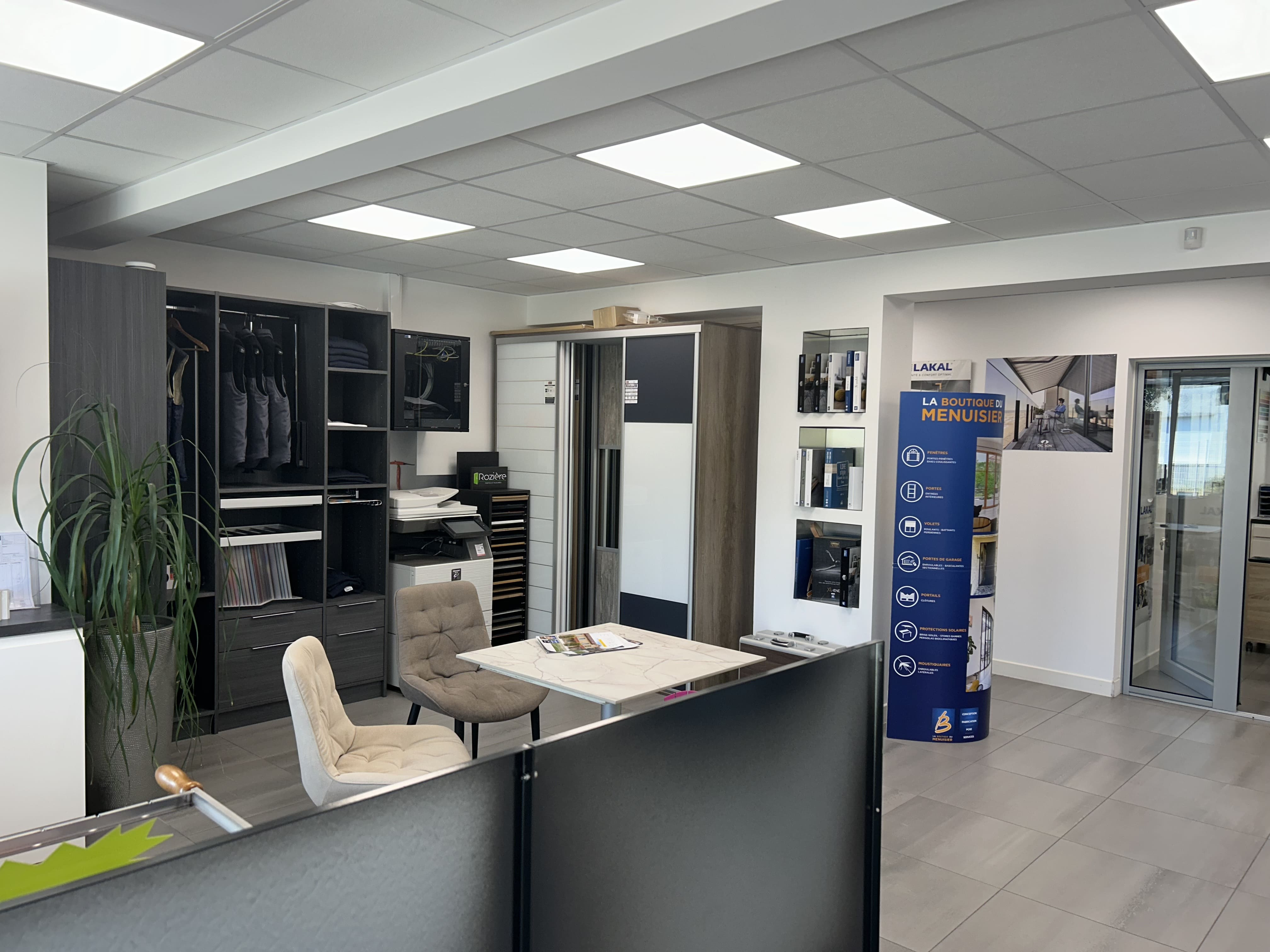 Photo du Showroom de La Boutique du Menuisier Tomtoms à Firminy