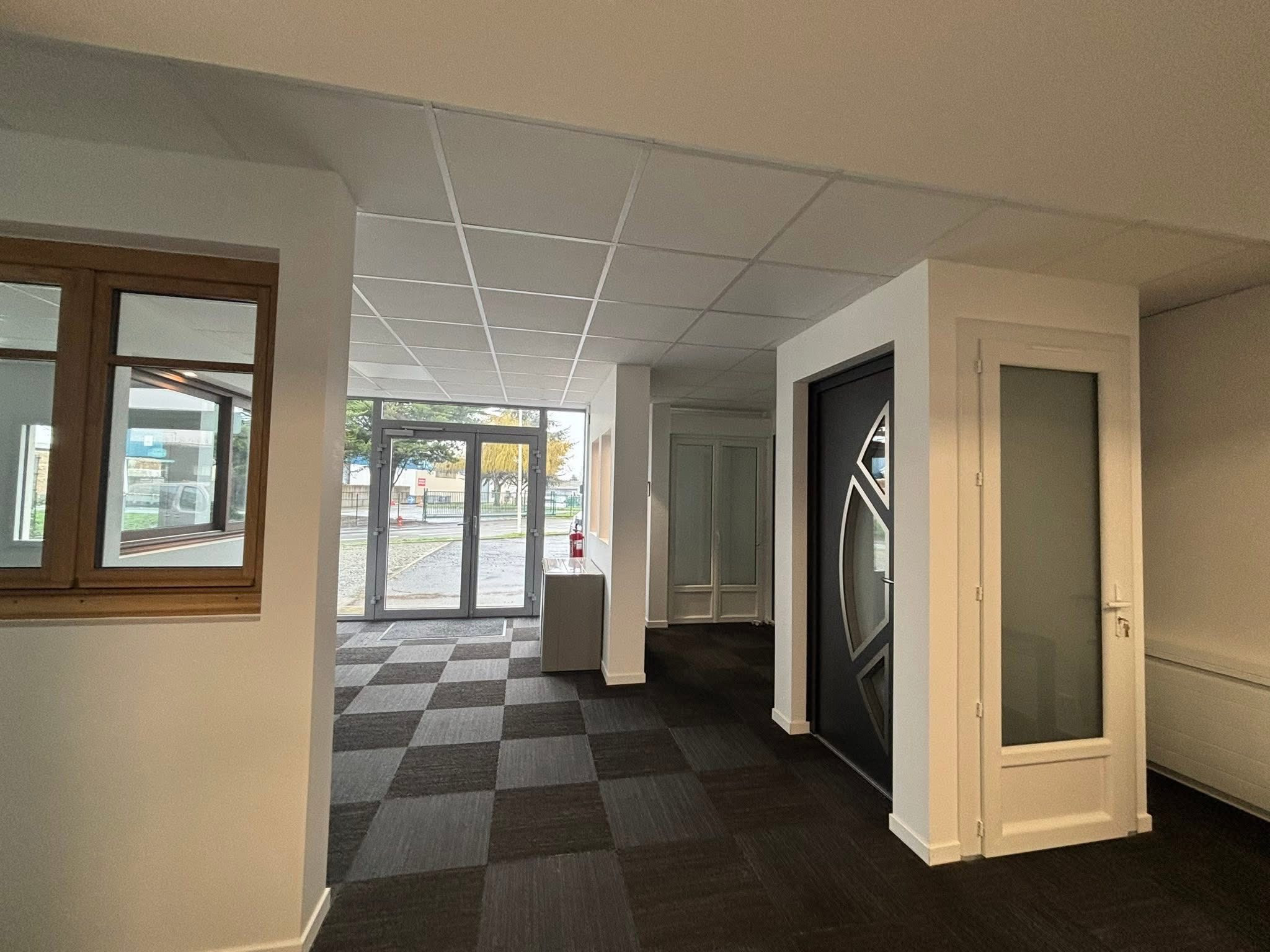 Laboutiquedumenuisier Lesrenovacteurs 72 Menuiserie Surmesure Fenetre Porte Volet Showroom