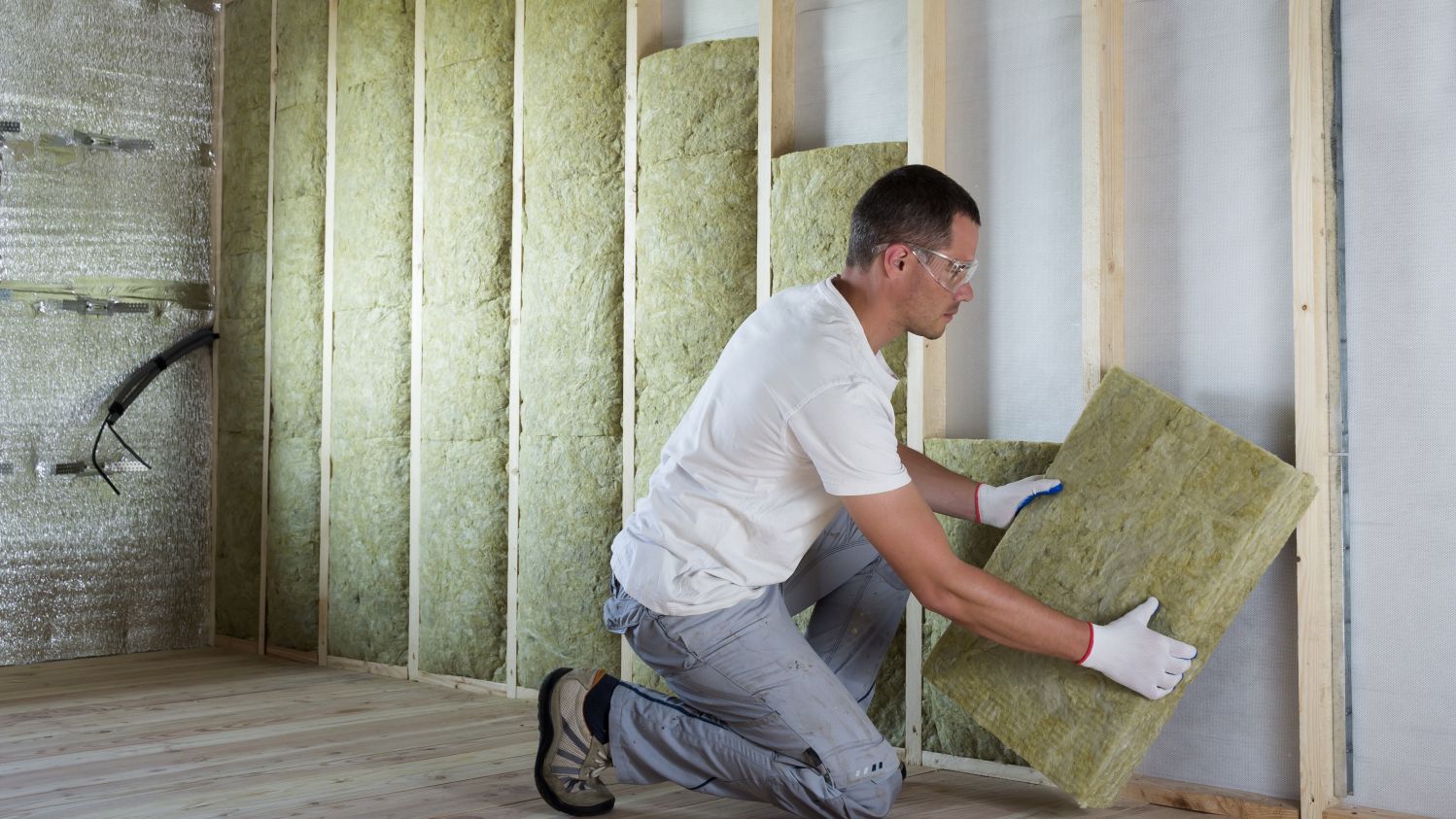 Worker Insulating Rock Wool Insulation Wooden Frame Future House Walls Cold Barrier