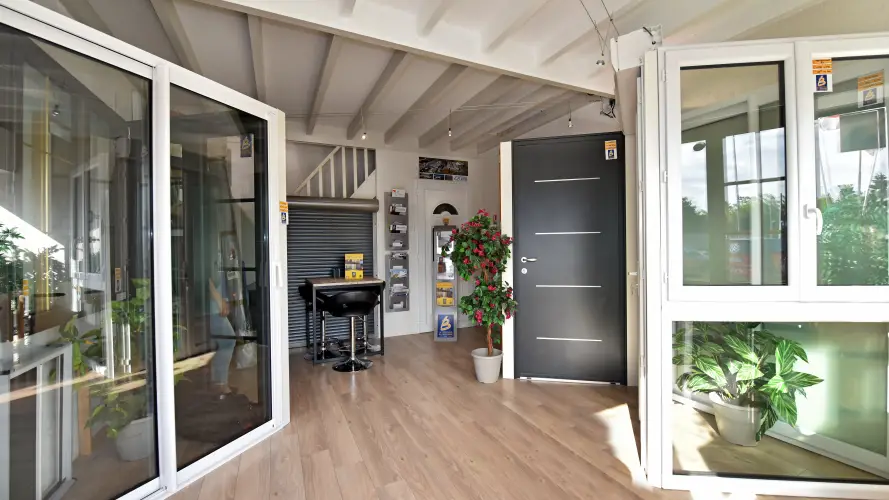 Showroom de la Boutique Var Fenêtre à Fréjus