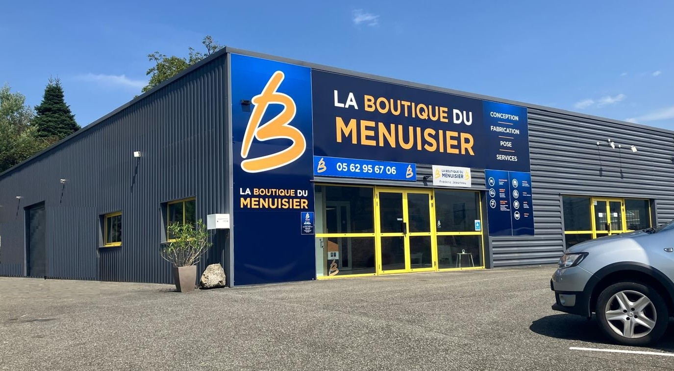 Façade La Boutique du Menuisier Jeauneau à Lourdes (65)