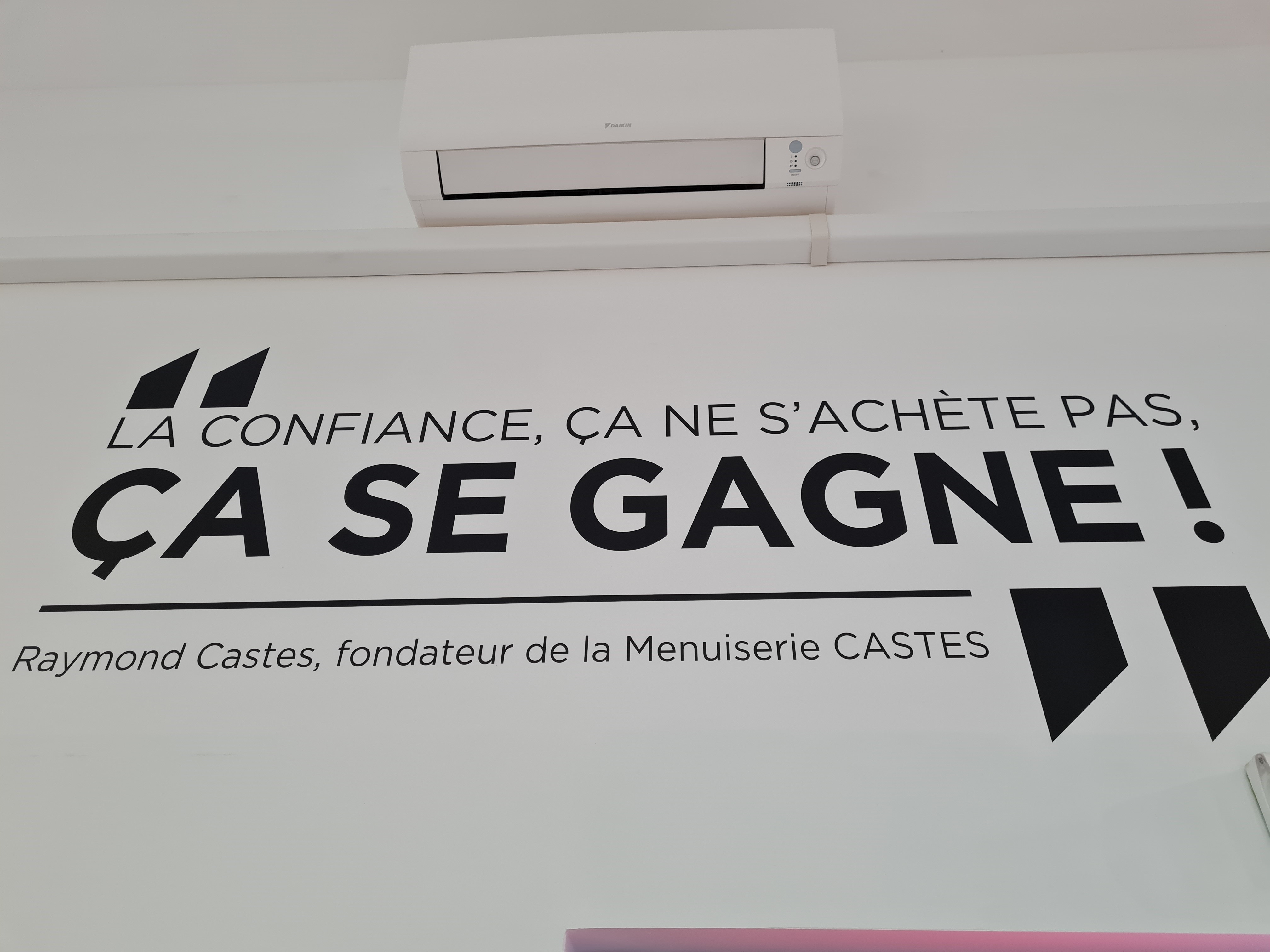 Showroom de la Boutique Fenêtres Sud Gironde à Pessac