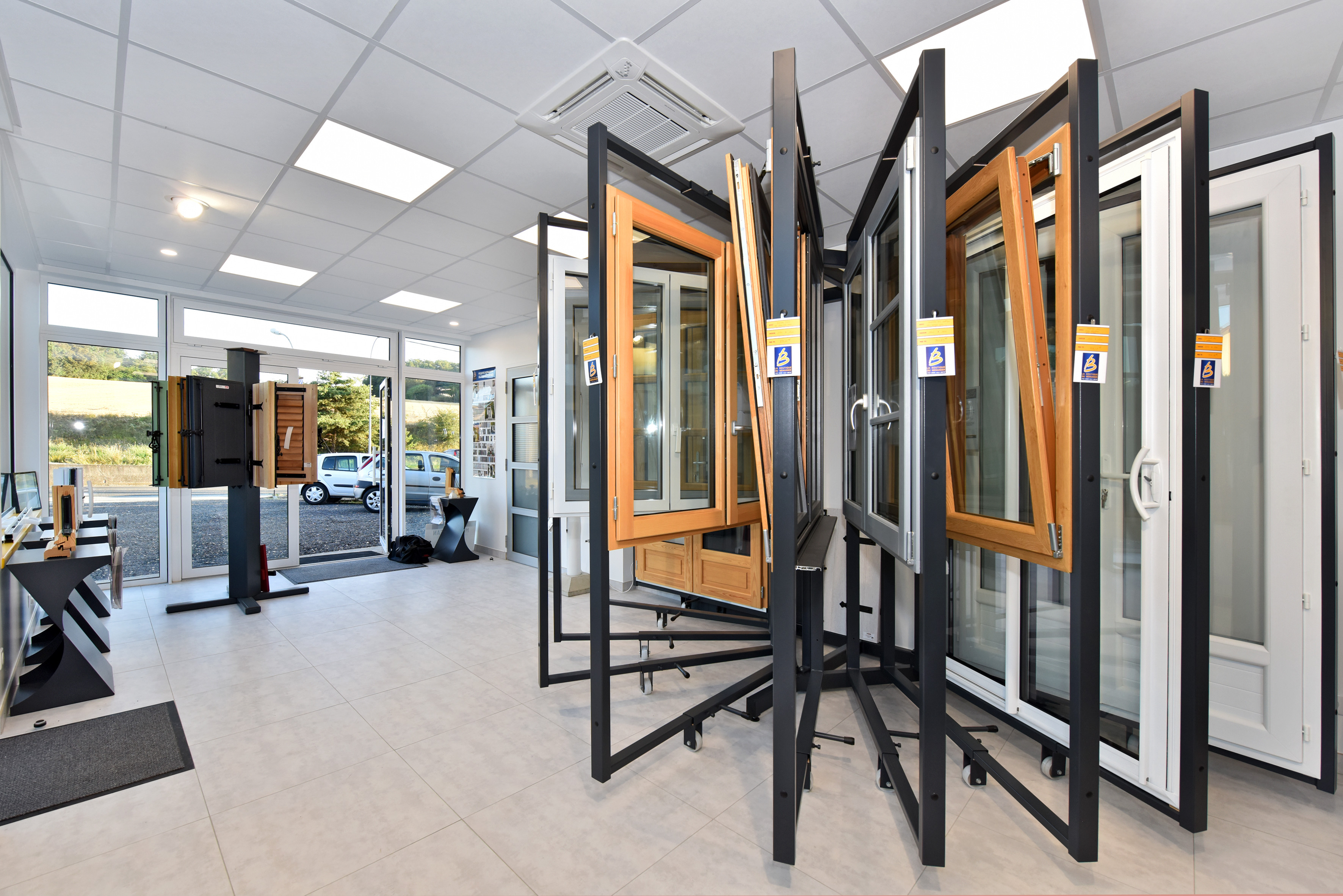 Showroom de la Boutique Doubinine Menuiserie à Loches