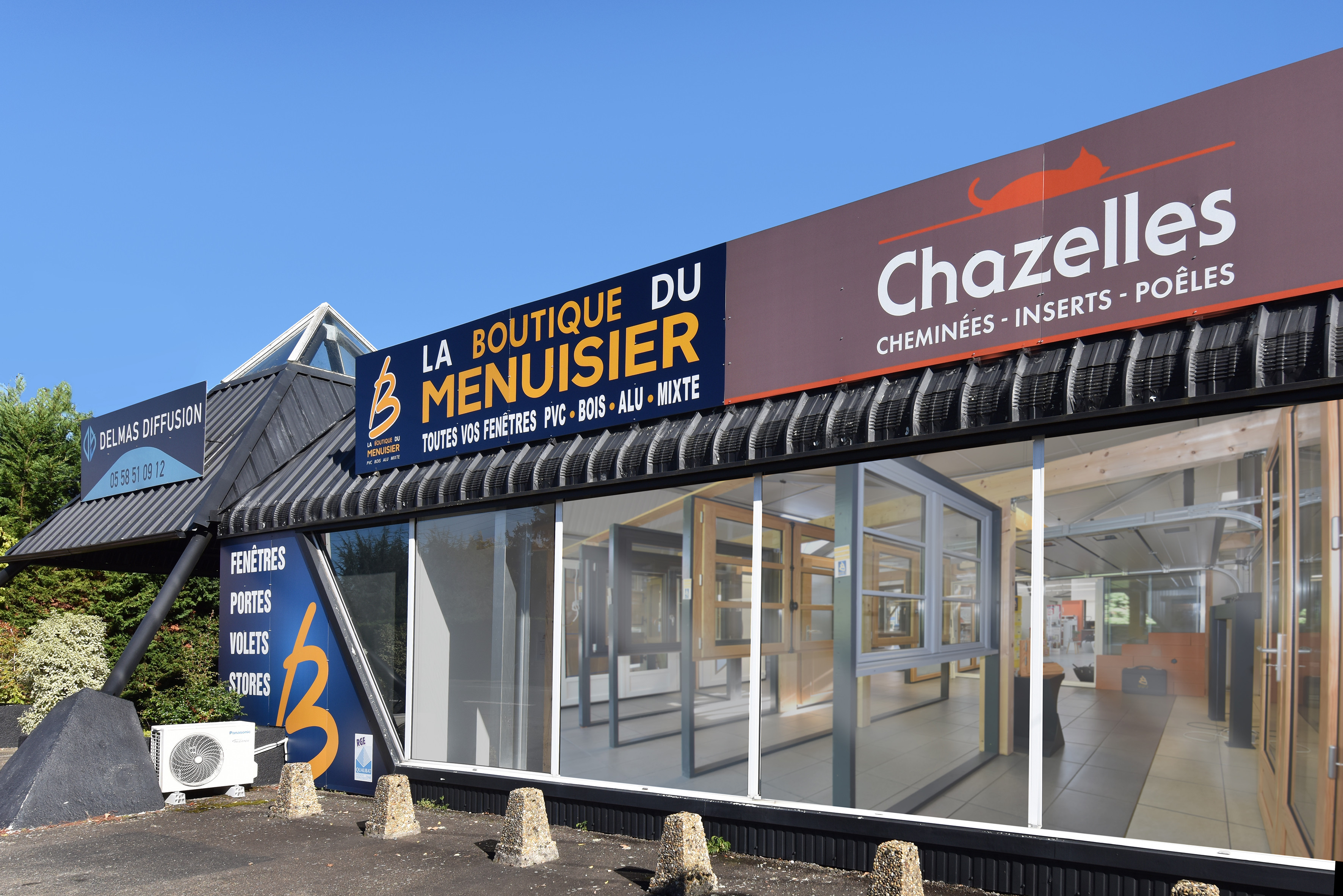 Façade de la Boutique Delmas Diffusion à Saint-Pierre-des-Monts